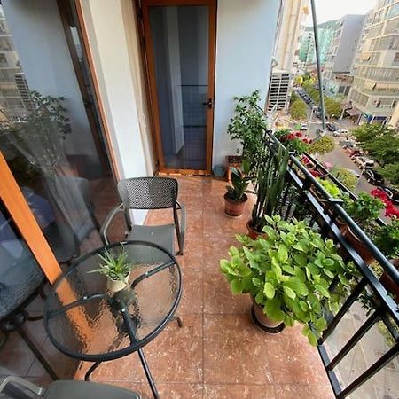 Mimosa'S Apartment With Lovely Balcony ティラナ エクステリア 写真
